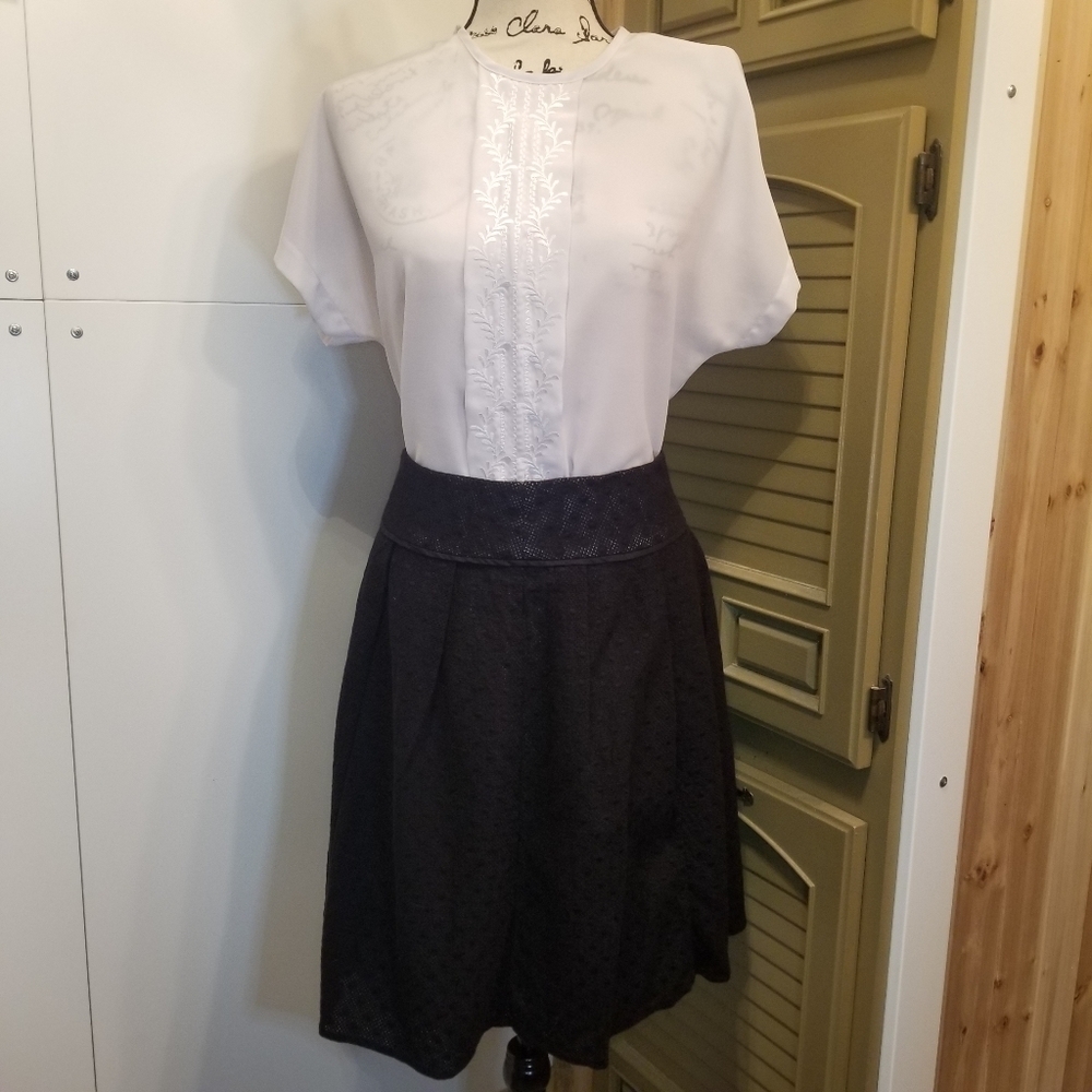 Talbots Black Swiss Dot Skirt Petite 6P Fit & Flare Lined Classic Work Skirt - Picture 2 of 9